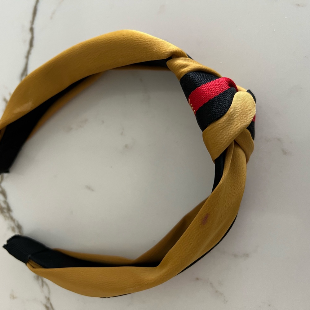 Elegant Gold and Black Knotted Headband